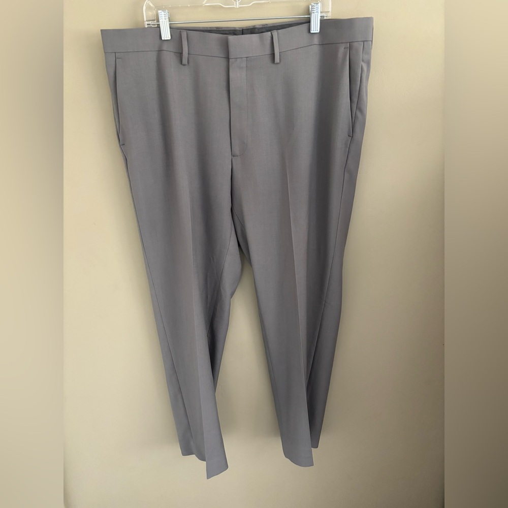 Haggar Premium Comfort Straight Fit Dress Pants Gray